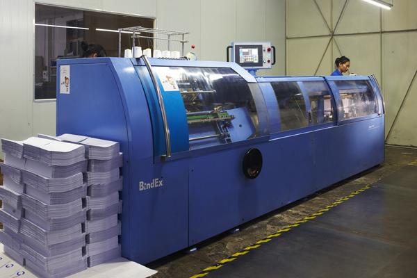 工厂设备-广州古柏图文快速设计印刷厂